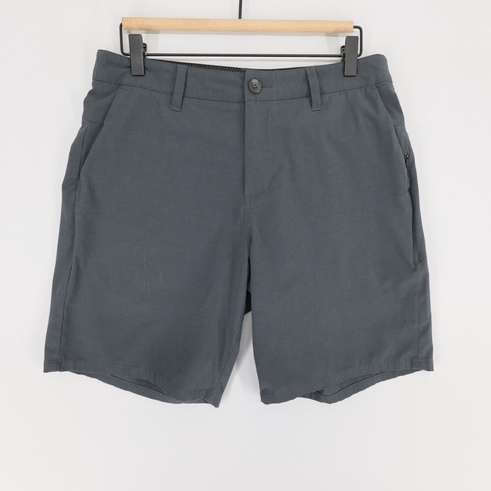 Vuori Aim Shorts Mens 30 Gray Performance Stretch Golf Chino Flat Front